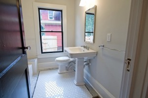 craftsman-bathroom (1)